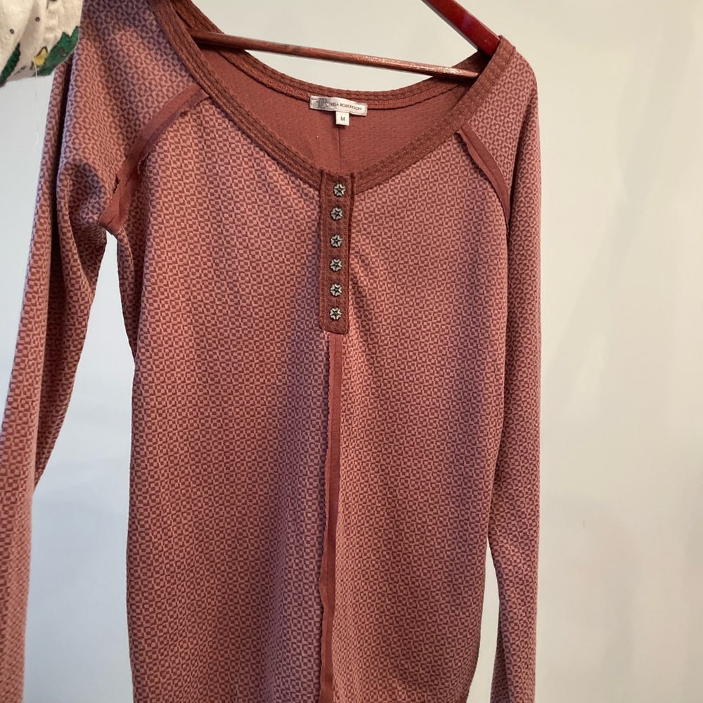 Lisa Robertson Henley